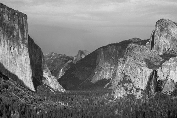 Tunnel View B and W